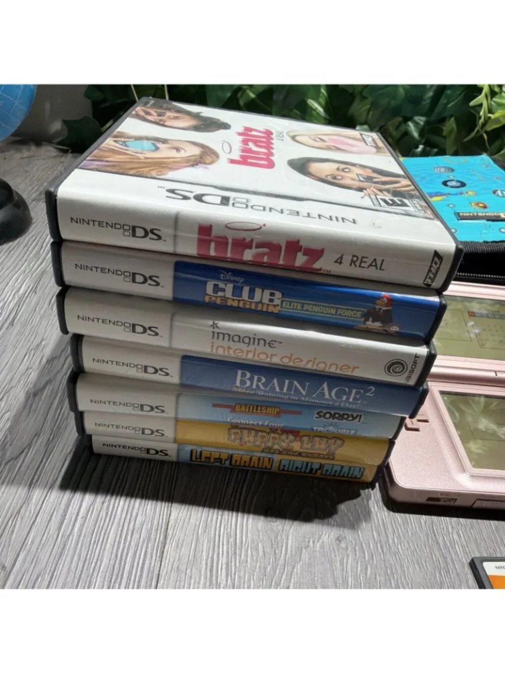 Nintendo DS Lite Pink With 11 Games Super Mario Bros Etc Stylus pen No Charger